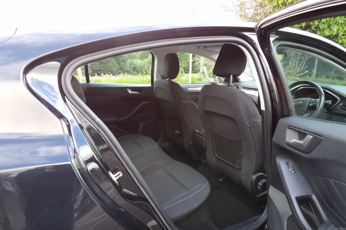 Ford Focus 2019 - Image 4