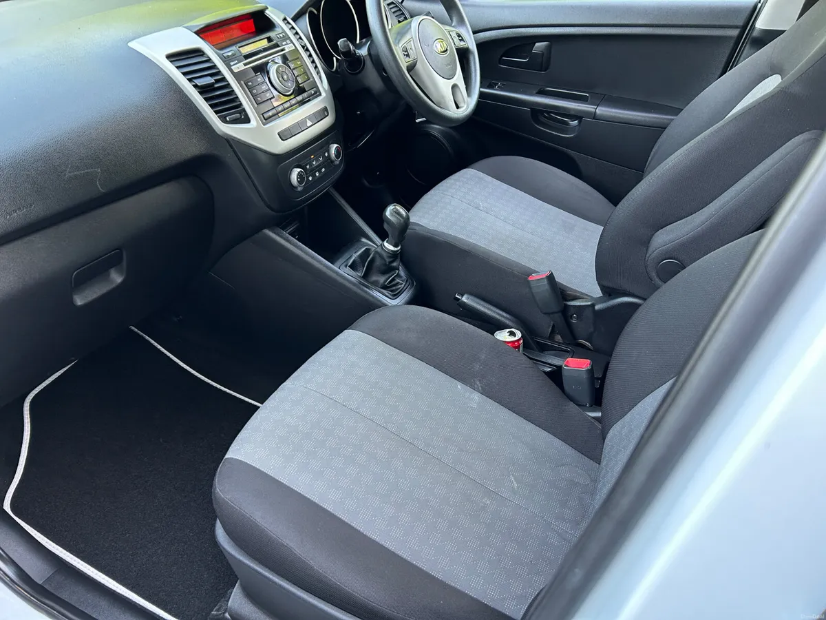 2016 Kia Venga.. One owner car with low miles - Image 5