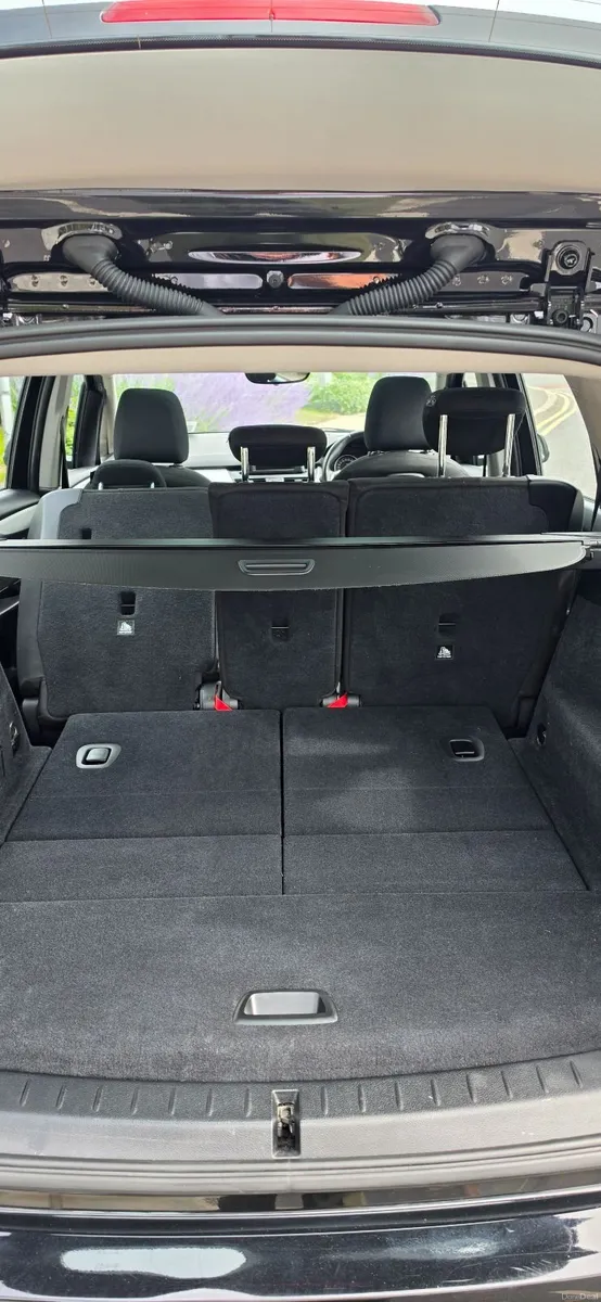 BMW 2-Series 2016 7 seats - Image 6