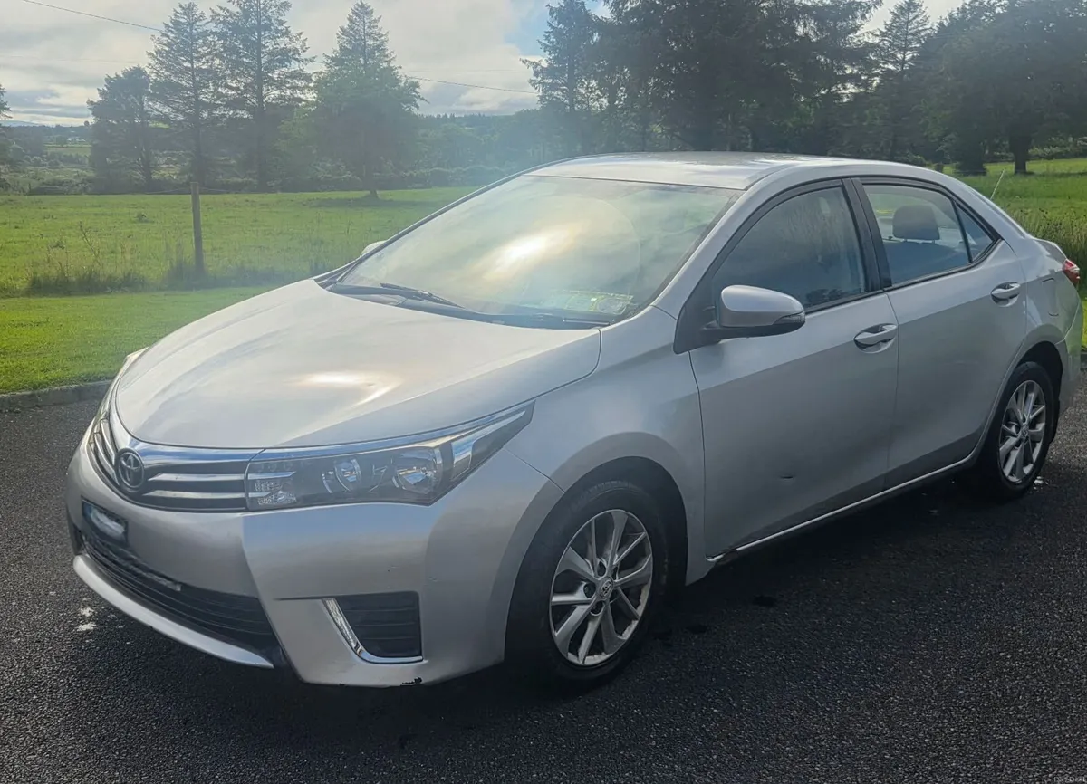 2015 Toyota Corolla Aura1.4 D-4D | NCT 05/2027 - Image 3