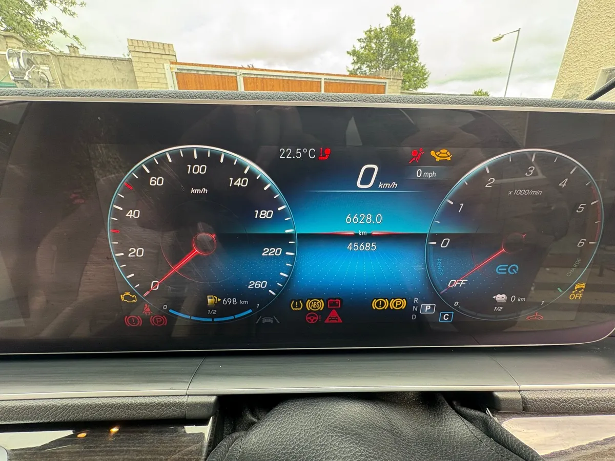 Mercedes-Benz GLE 2023 - Image 2