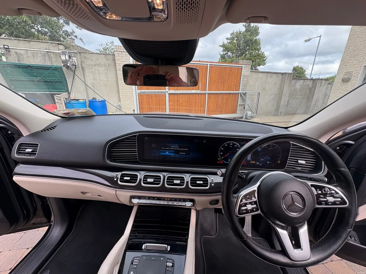 Mercedes-Benz GLE 2023 - Image 3
