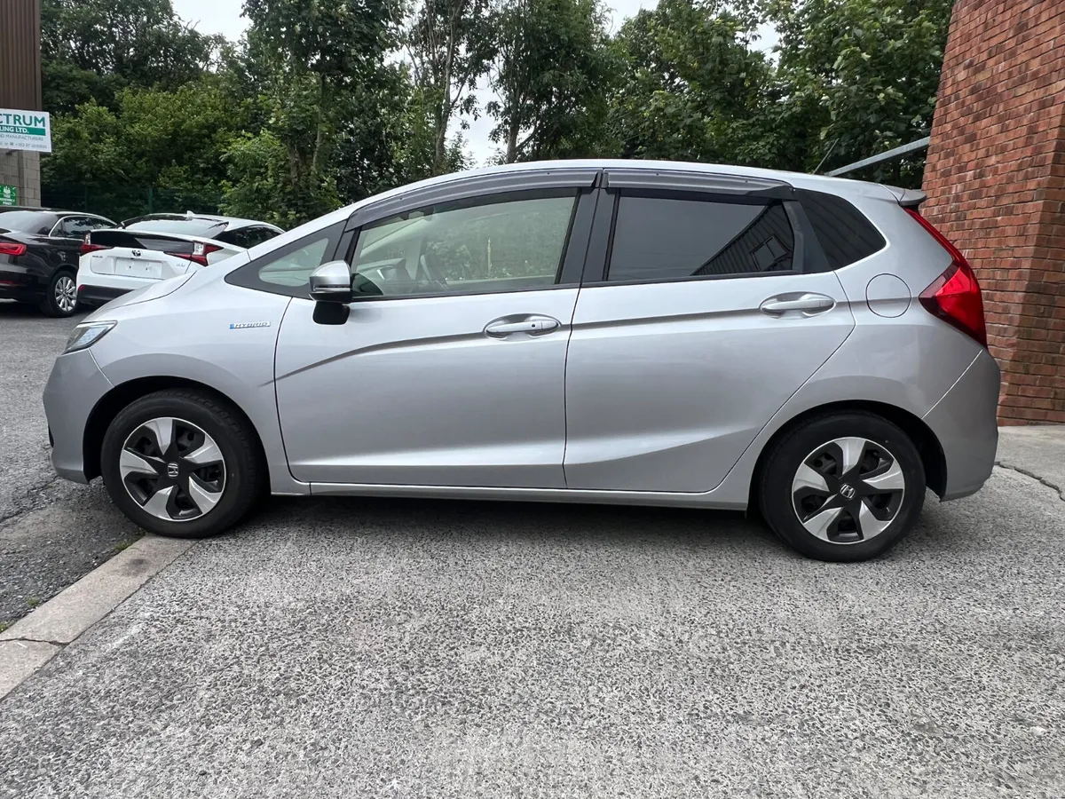 Honda Fit 2019 - Image 3