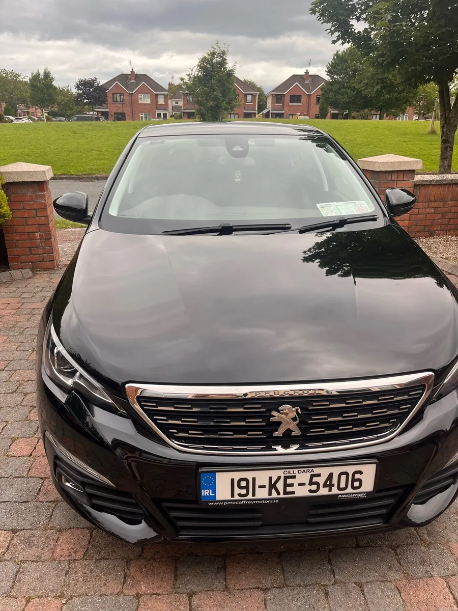 Peugeot 308 - Image 2