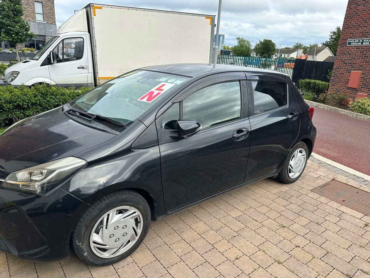 Tayoto vitz 2015, 69000km - Image 1