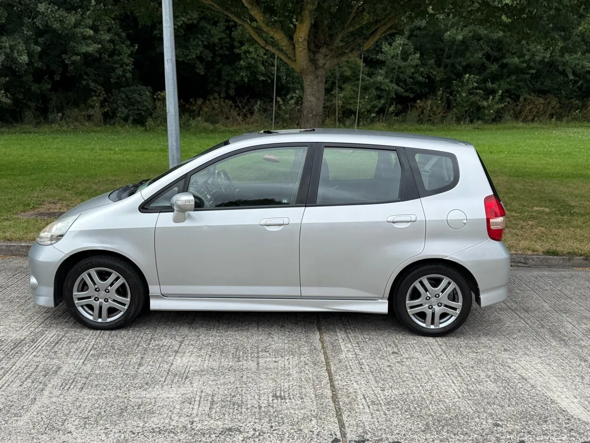 Honda Jazz 56k kms** NCT 3/27 TAX 10/26 - Image 2