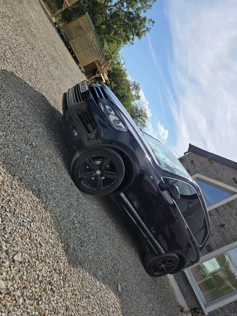 VW TOUAREG RLINE 3.0 V6 - Image 3