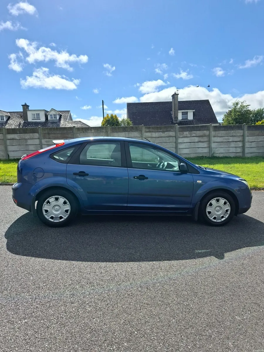 Ford Focus 1.4 petrol nct 1/27 tax 7/26 - Image 4