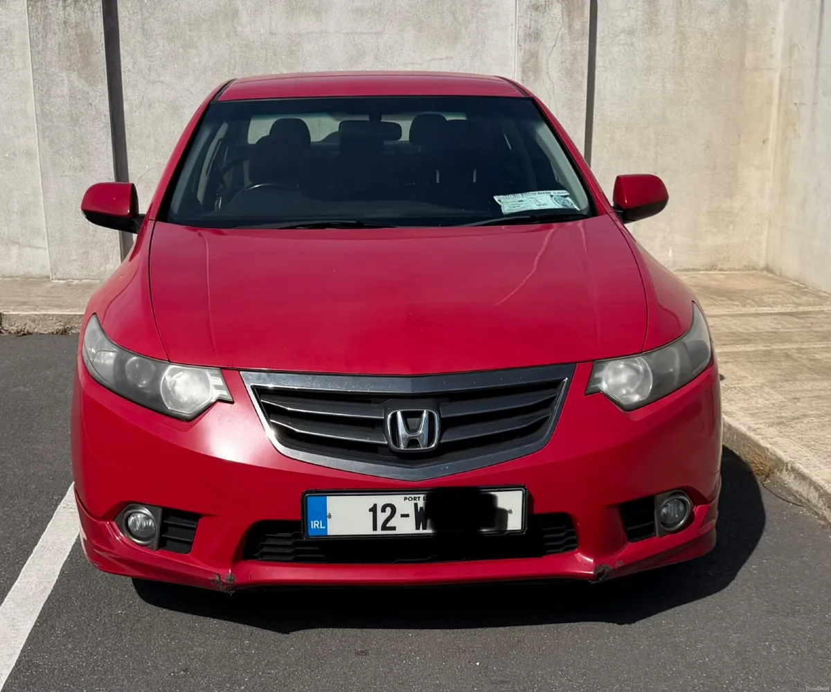 Honda Accord 2012 - Image 2