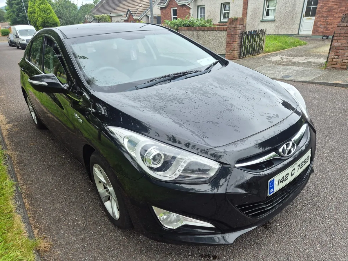 HYUNDAI  i40 DIESEL BLUE DRIVE  low Milage - Image 1