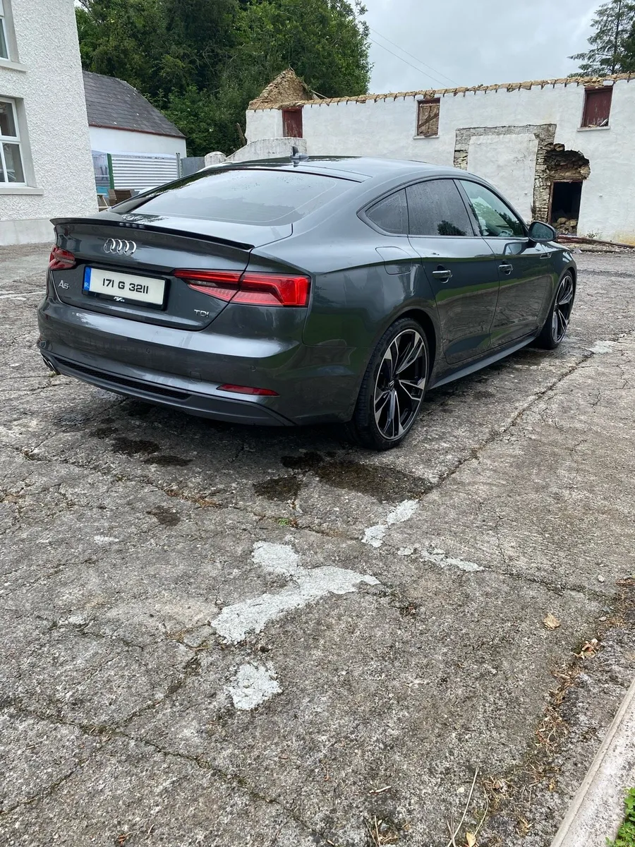 Audi A5 black edition - Image 3