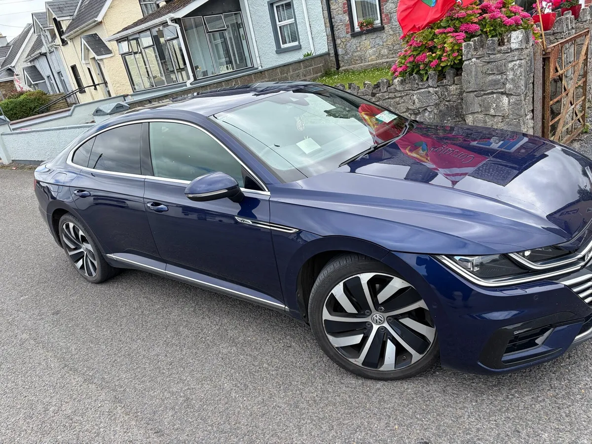 Volkswagen  r line - Image 1