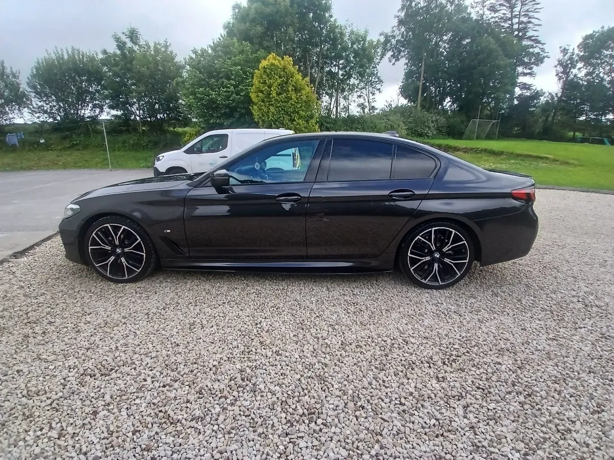 BMW 5-Series 2021 - Image 3