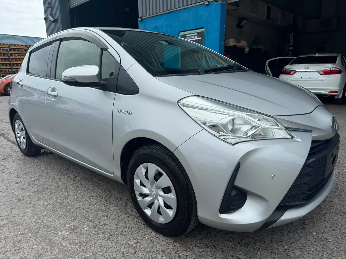 2018 Toyota Vitz Hybrid Automatic - Image 4