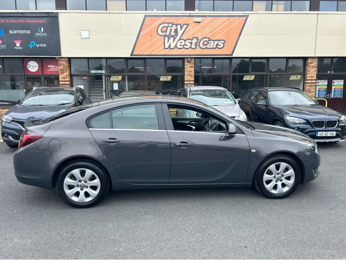 Opel Insignia 1,4 PETROL//73KLMS//1 OWNER ORIGINAL - Image 1