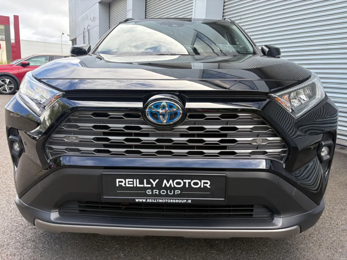 Toyota RAV4 2.5 PETROL HYBRID SOL - Image 2
