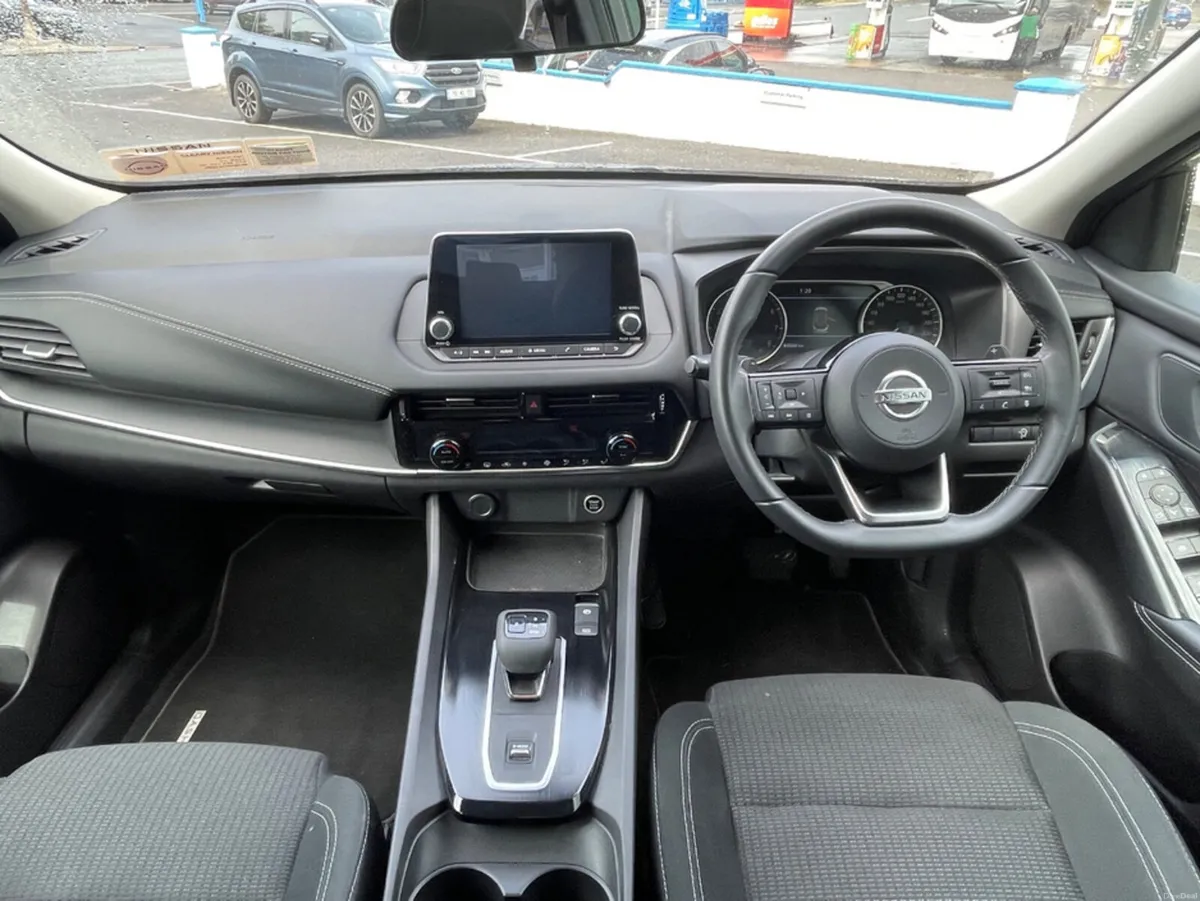 Nissan Qashqai QQ 1.3 HYB SV CVT MY21 4DR AUTO - Image 4