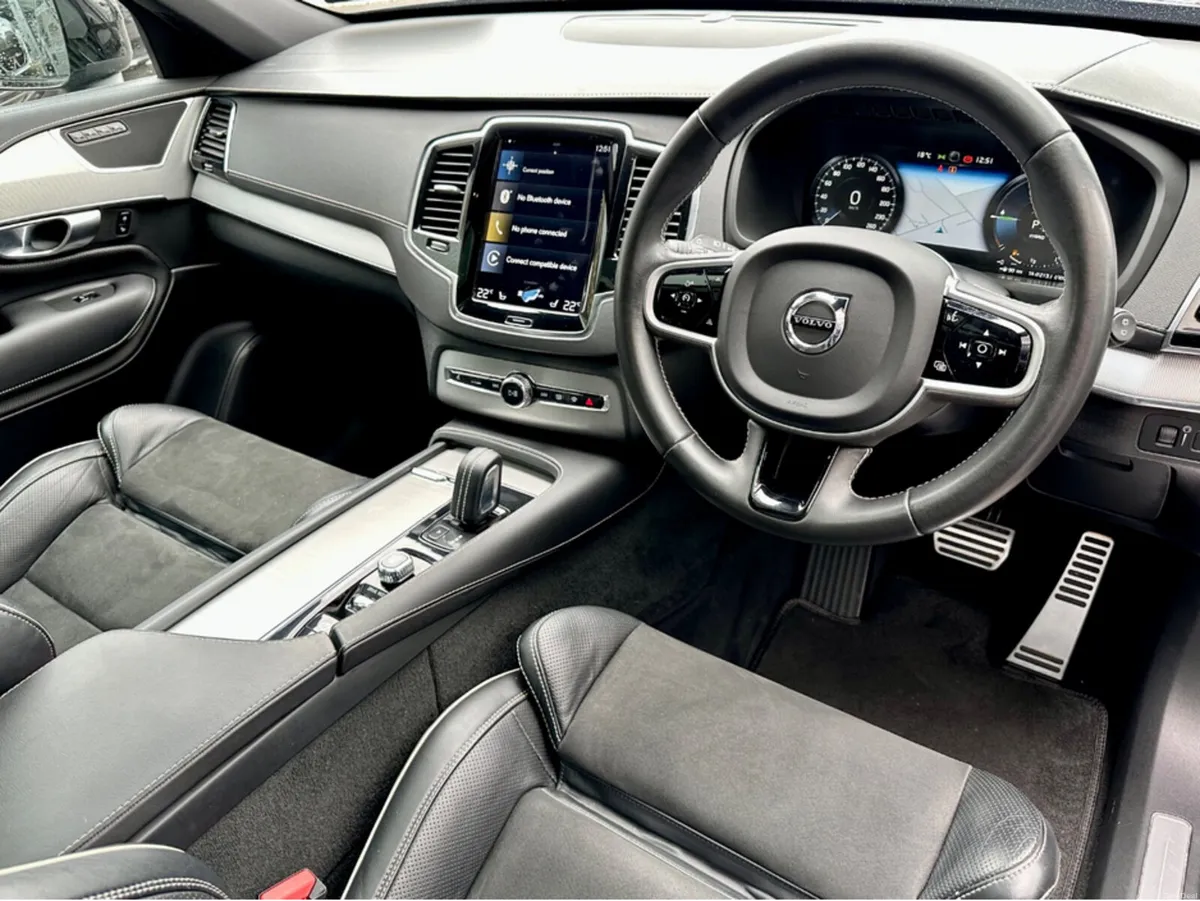 Volvo XC90 R-DESIGN T8 PHEV 299 5DR AUTO - Image 3