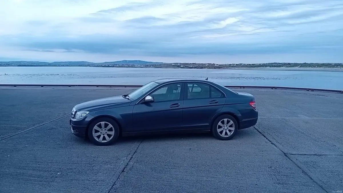 Mercedes-Benz C-Class 2008 - Image 1