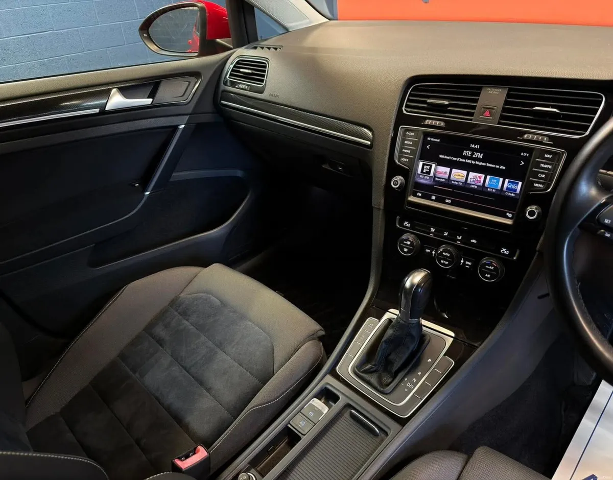 🇩🇪 VOLKSWAGEN GOLF 1.4TSi H/LINE AUTO 🇩🇪

🛞 - Image 6