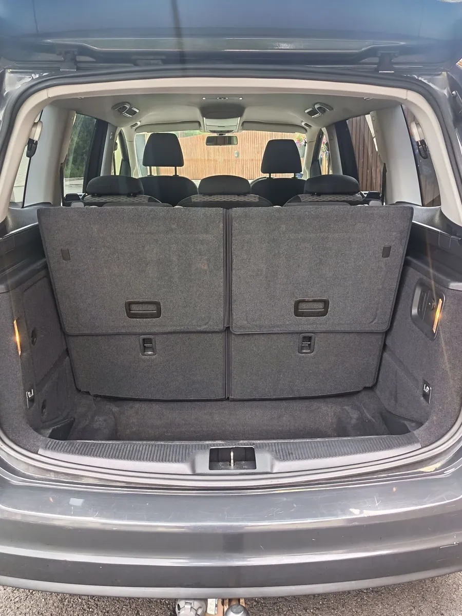 Volkswagen Sharan 2013 - Image 2