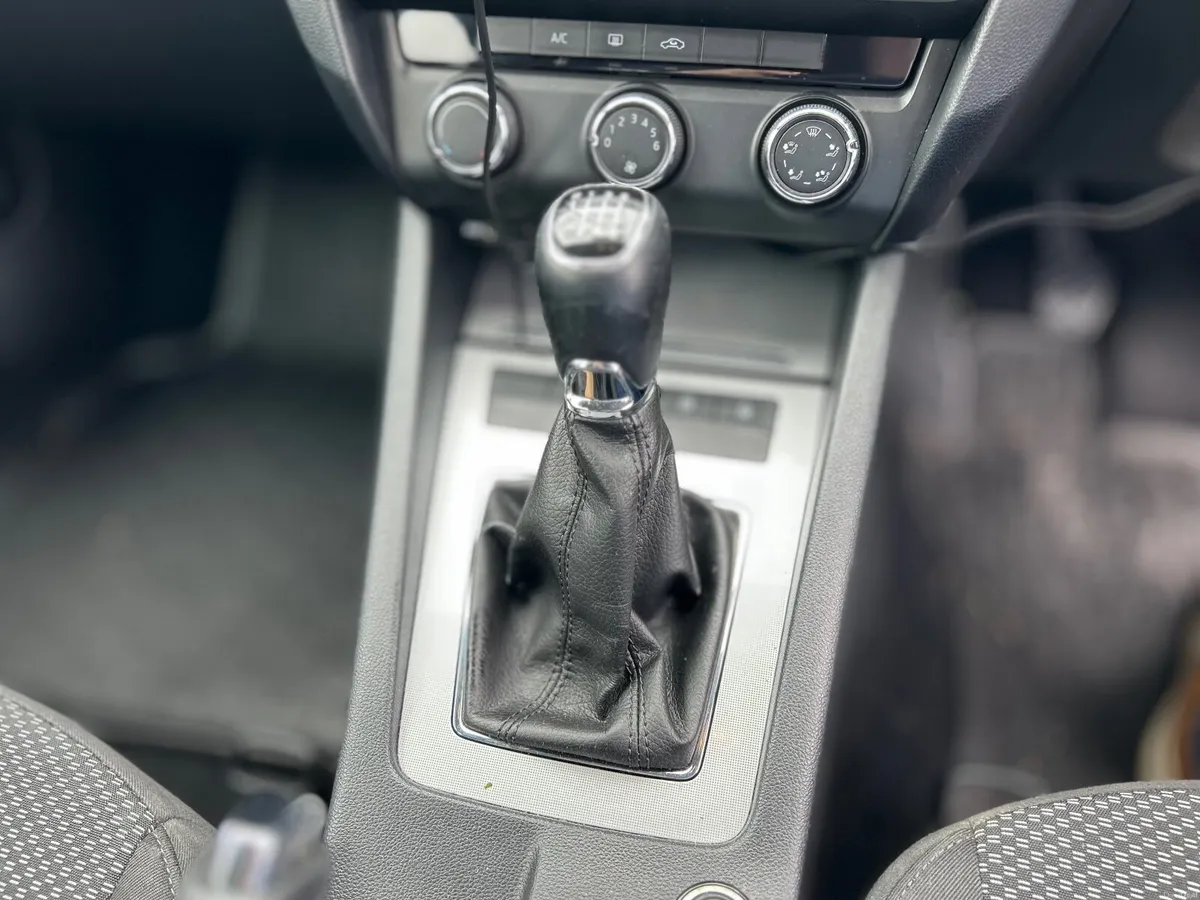 Skoda Octavia 2016 - Image 3