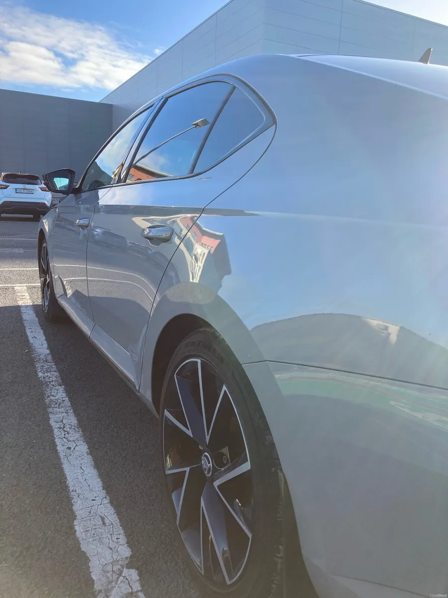 Skoda Superb Sportline Plus 190bhp DSG - Image 3