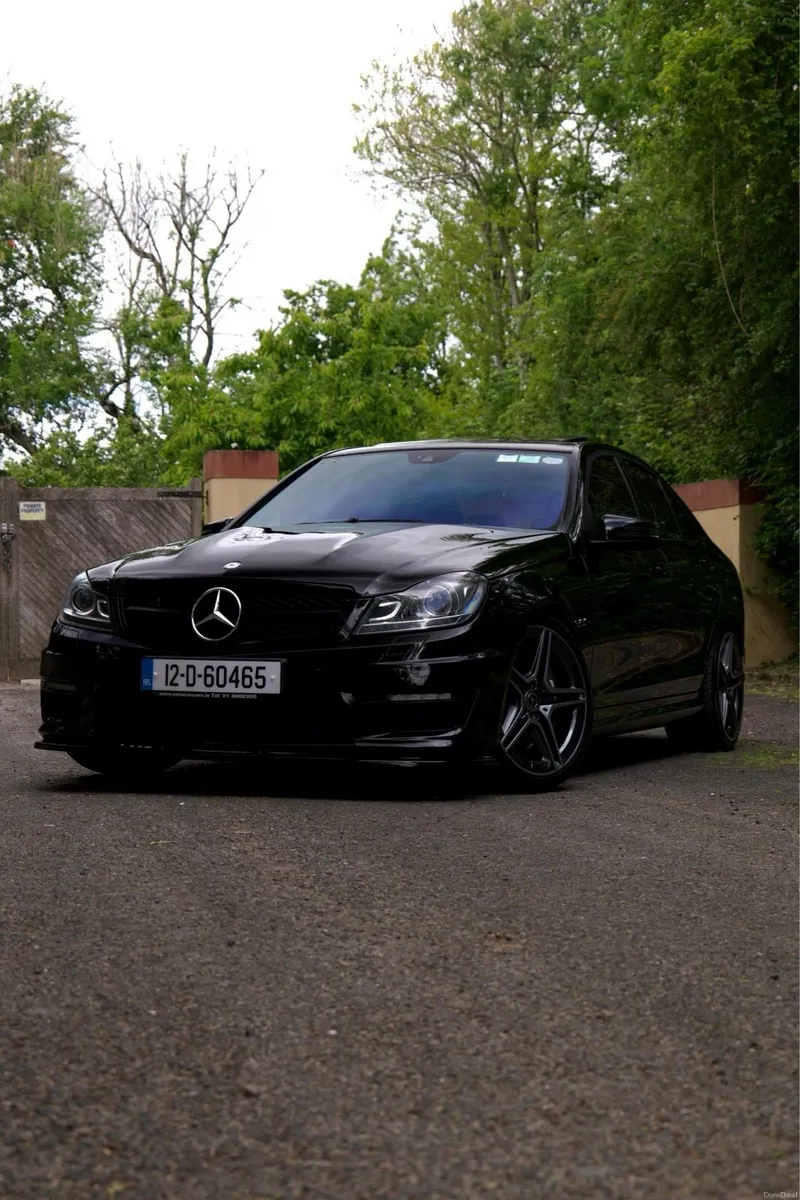 C63 AMG - Image 3