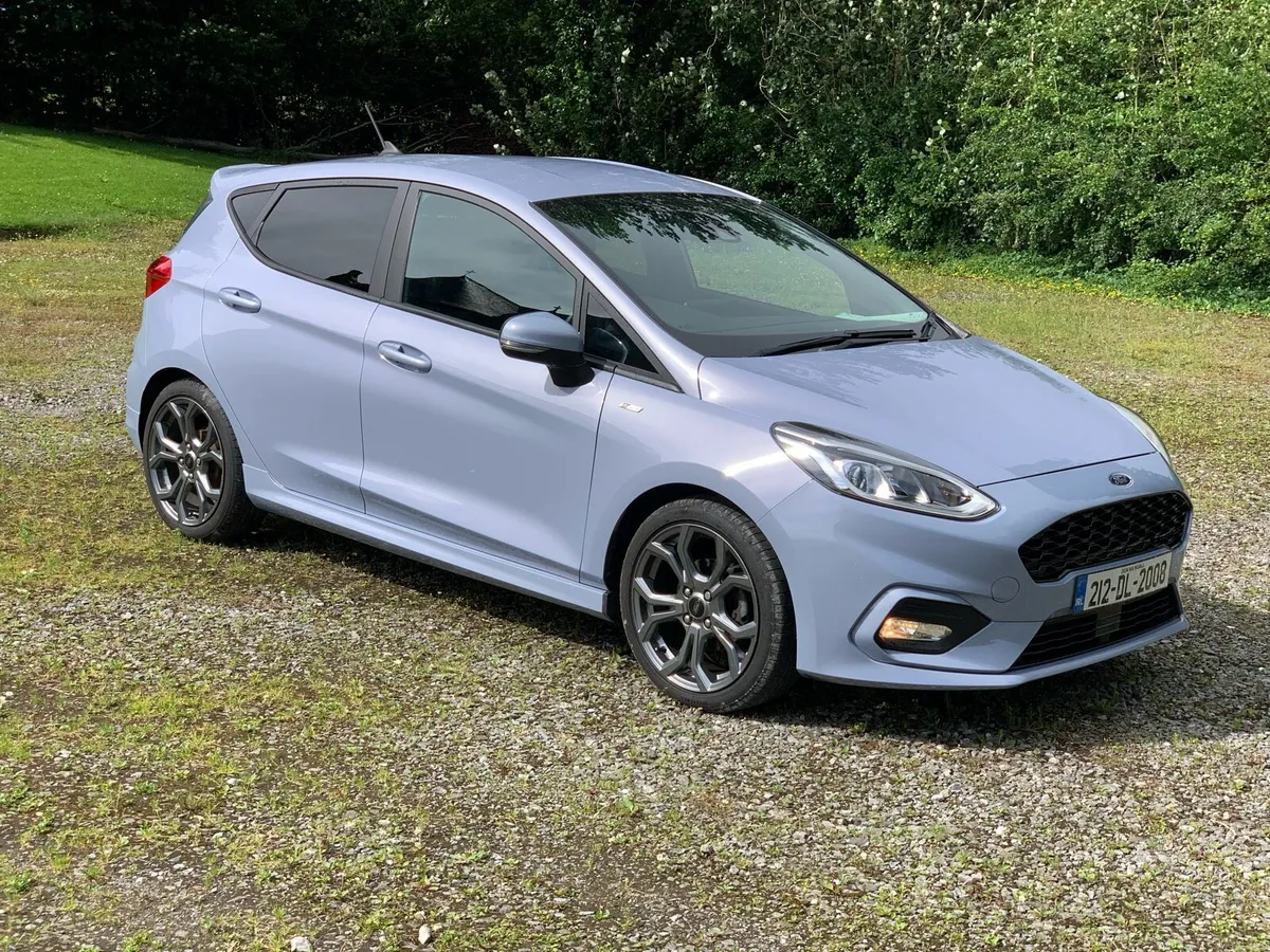 Car - Image 2