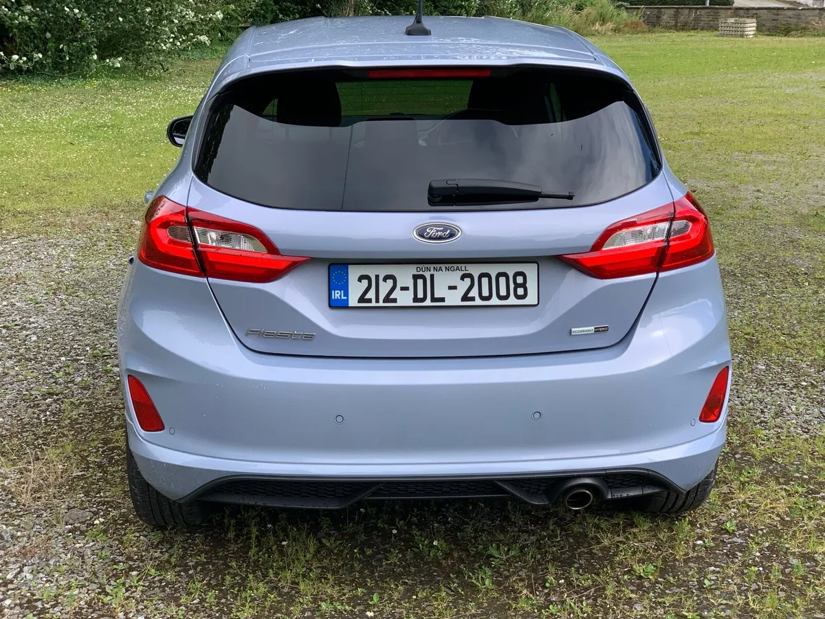 Car - Image 4