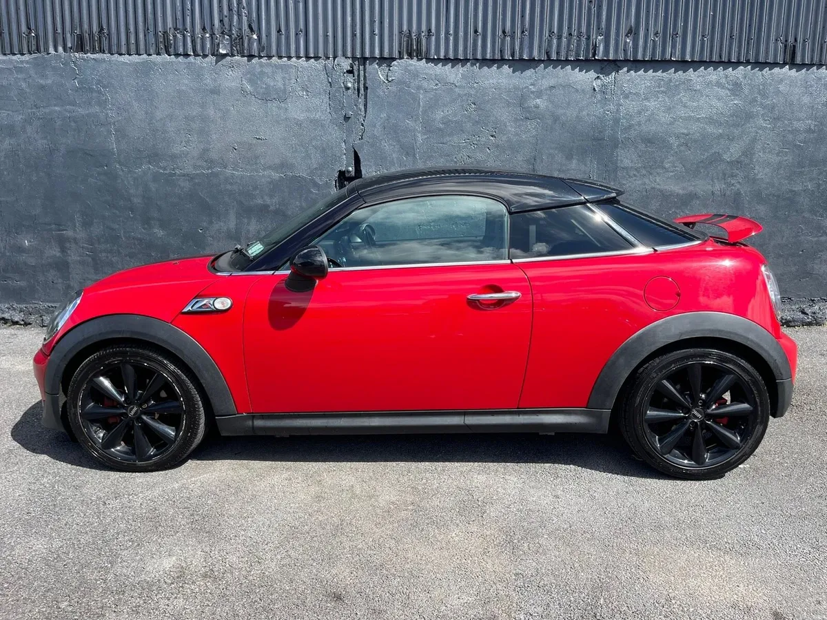 Mini Cooper S D - Image 4