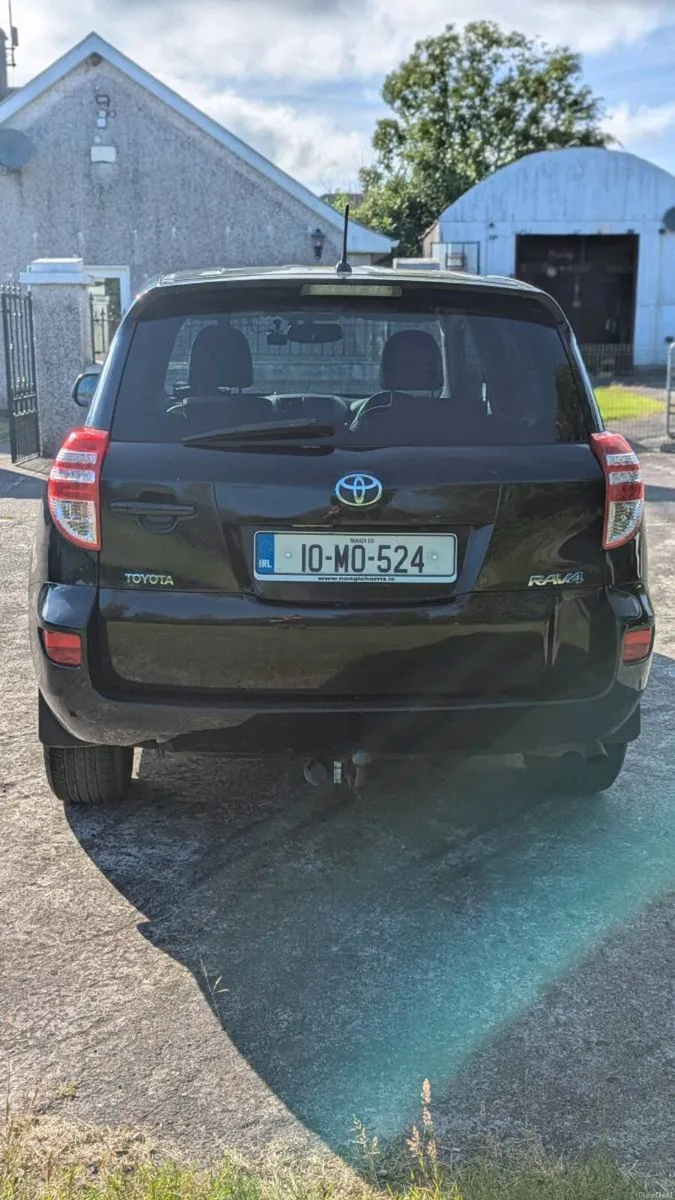 2010 Toyota RAV4 2.2 D-4D 4WD | Leather | Towbar - Image 4