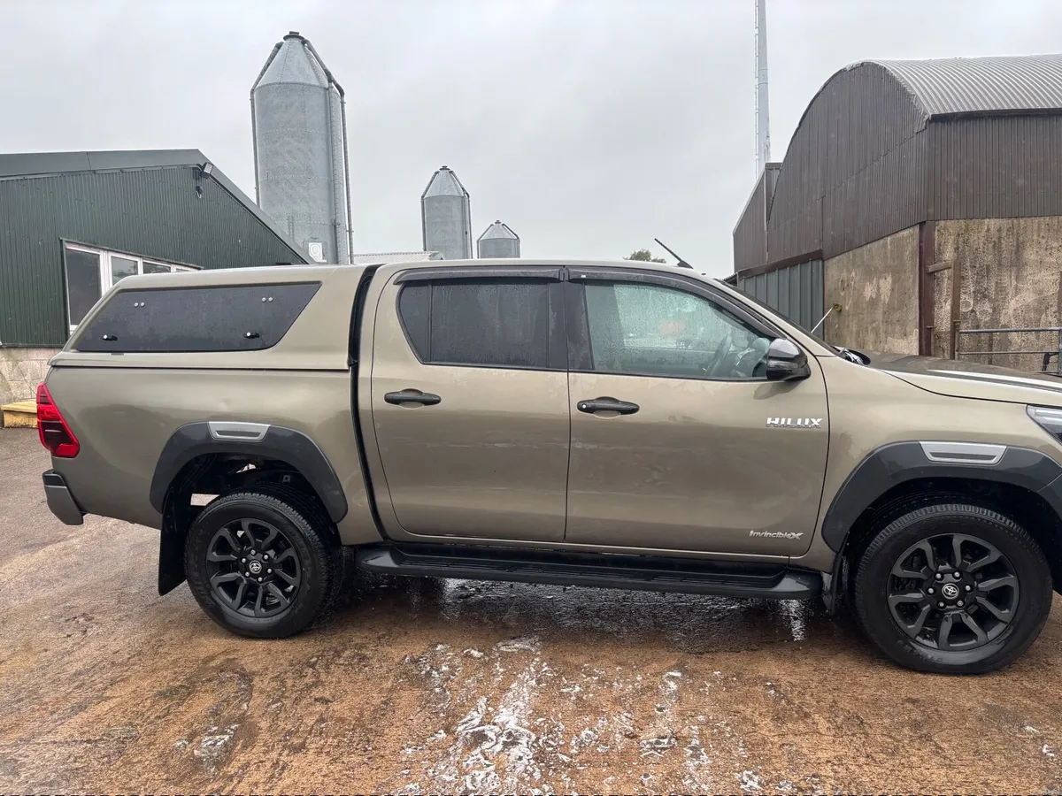 Toyota Hilux 2021 - Image 5