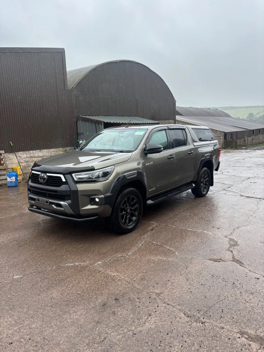 Toyota Hilux 2021 - Image 6