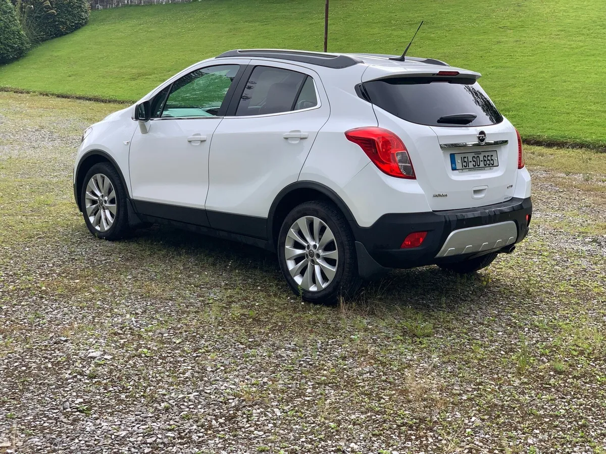 Car - Image 2
