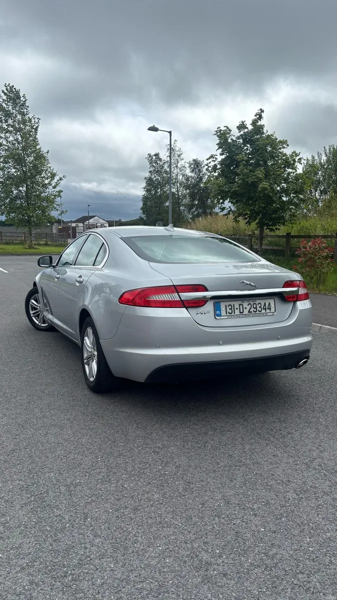 Jaguar XF 2.2D Luxury AUTOMATIC New Nct 07/2027 - Image 4