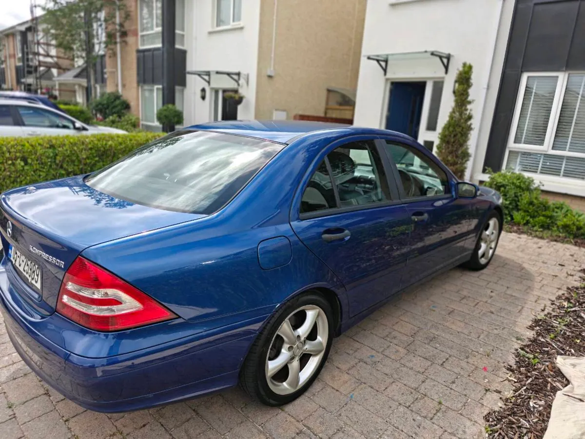 Mercedes C180 Kompressor 2005 Low Mileage - Image 4