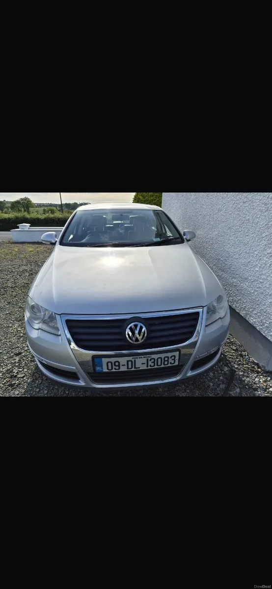 Volkswagen Passat 2009 - Image 4