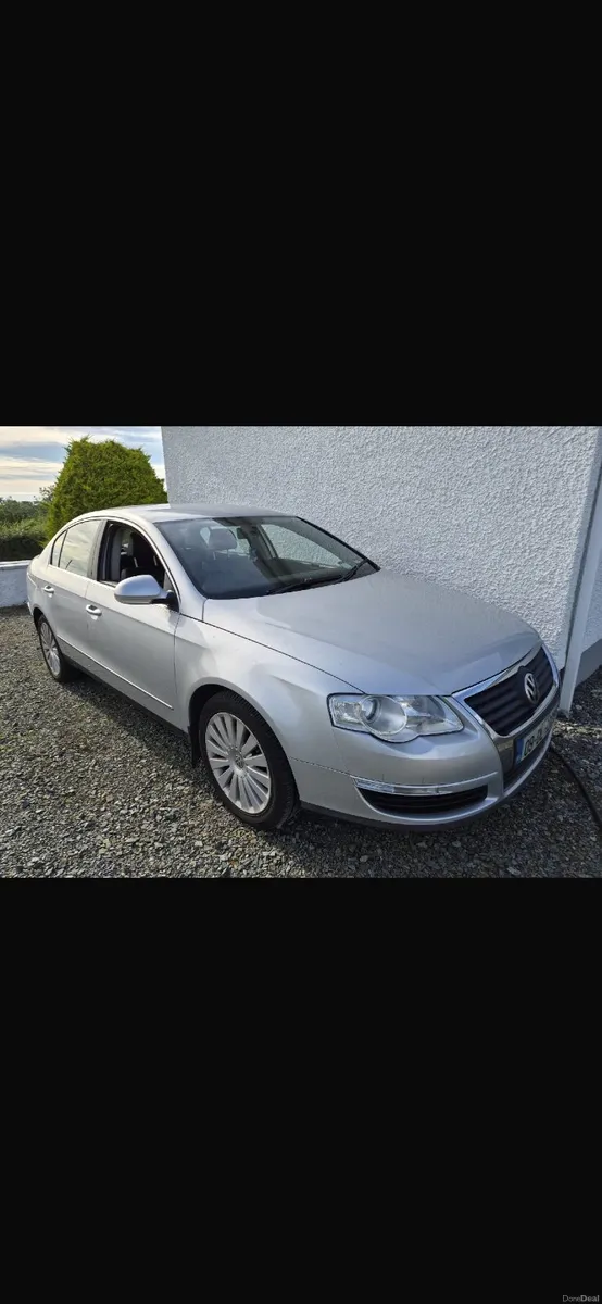 Volkswagen Passat 2009 - Image 1