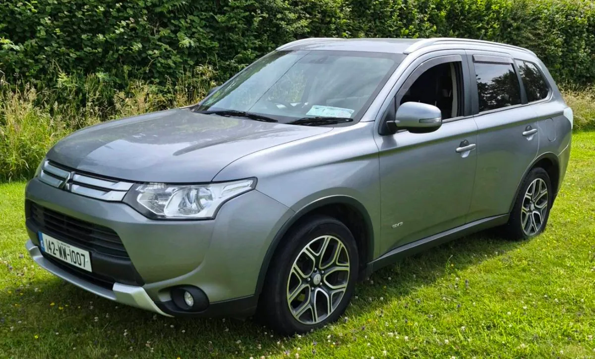 Mitsubishi Outlander - Image 1