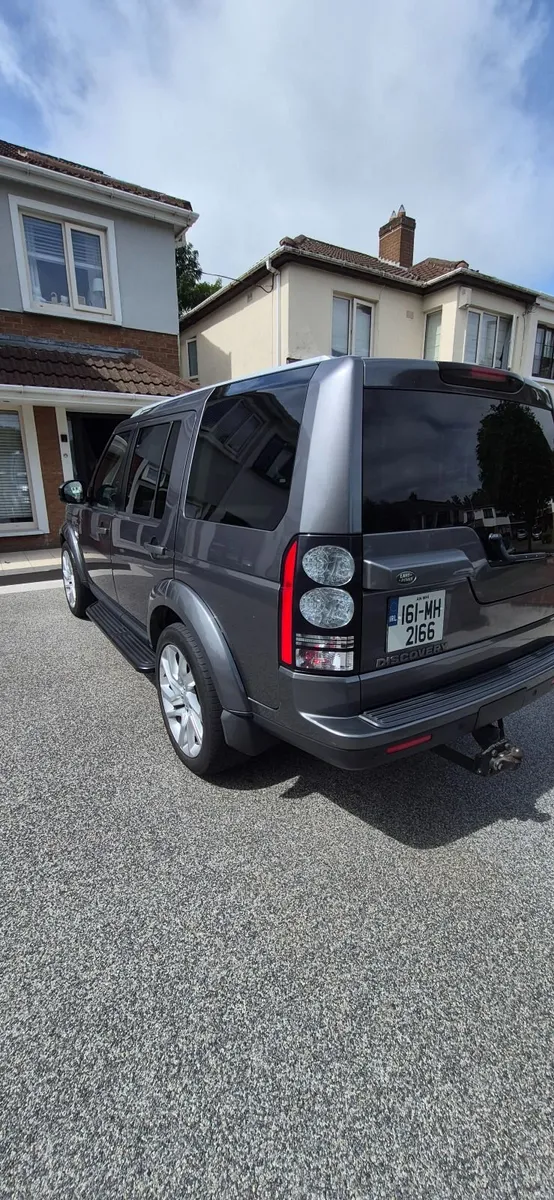 Land Rover Discovery 4 €333 tax - Image 5