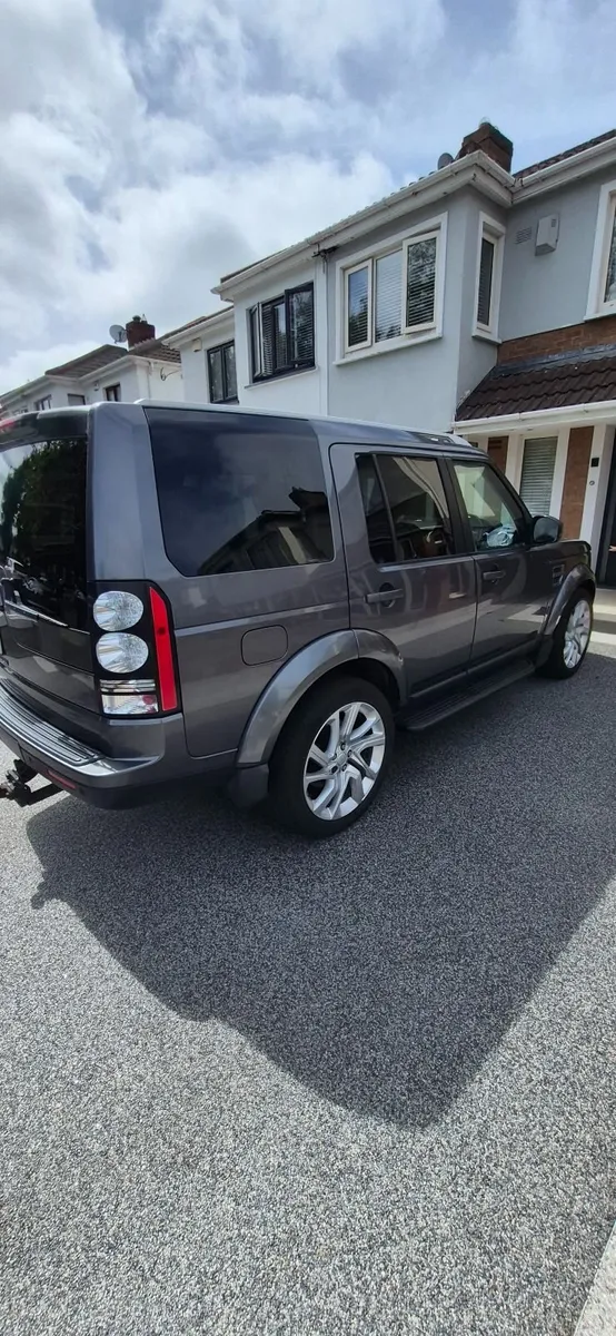 Land Rover Discovery 4 crew cab - Image 4