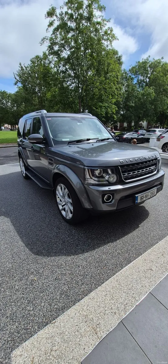 Land Rover Discovery 4 crew cab - Image 1