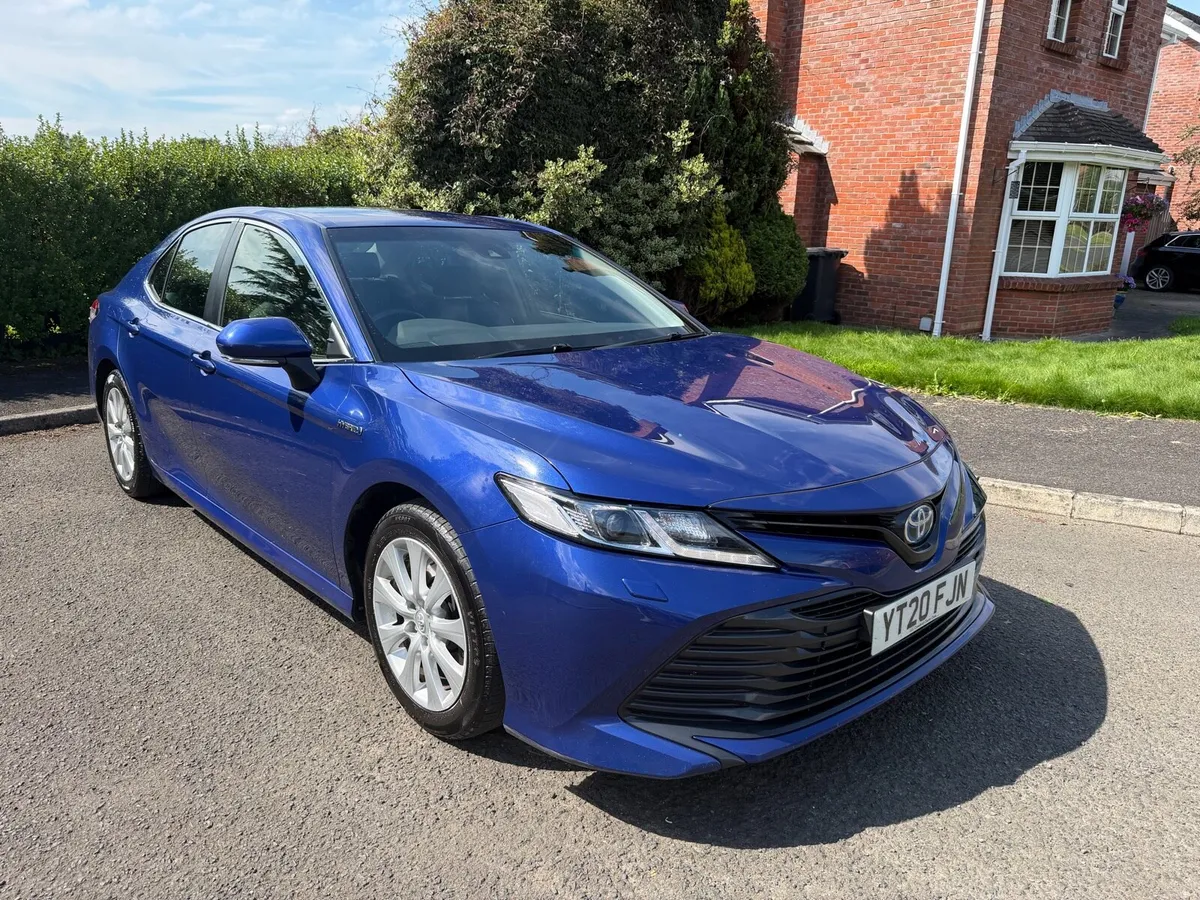 Toyota Camry Excel - Image 1