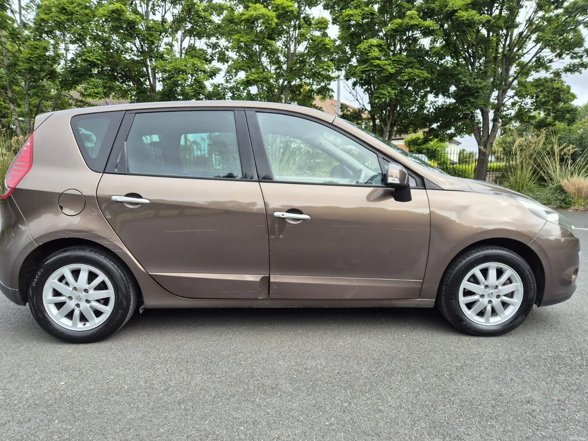 Very Nice Renault Scenic 2010 Comes with New NCT - Image 4