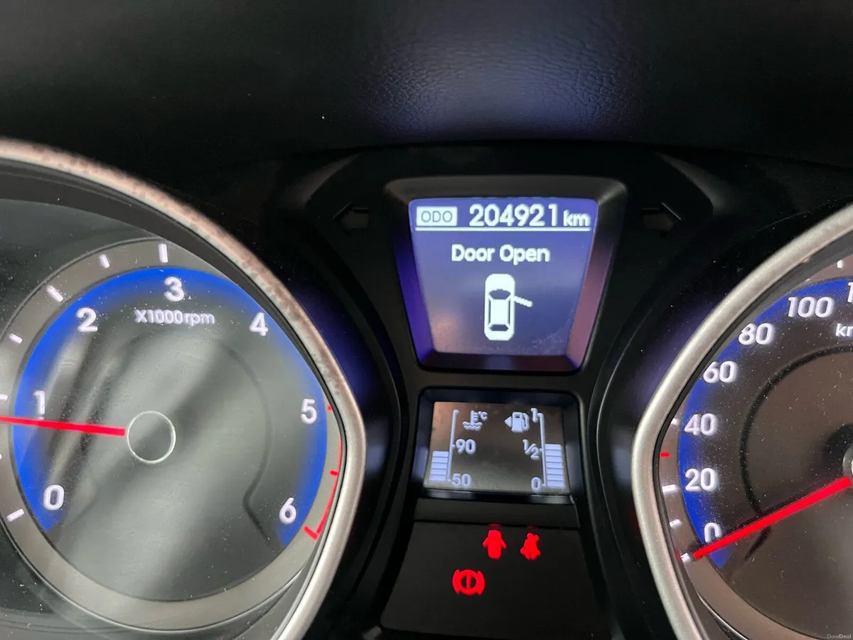 2015 Hyundai i30 1.6 diesel - Image 5