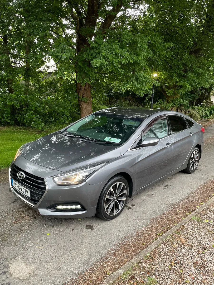 Hyundai i40 automatic - Image 1