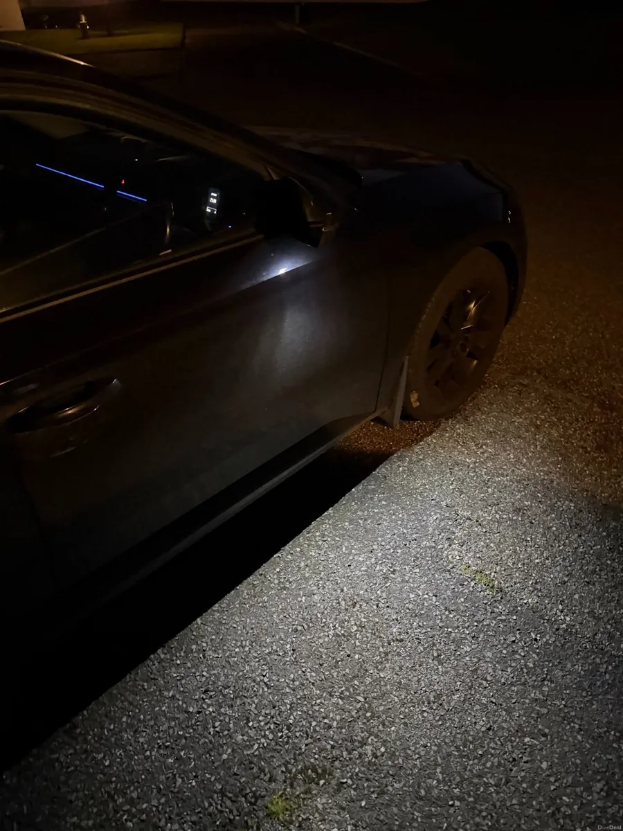 Skoda Superb black edition - Image 6