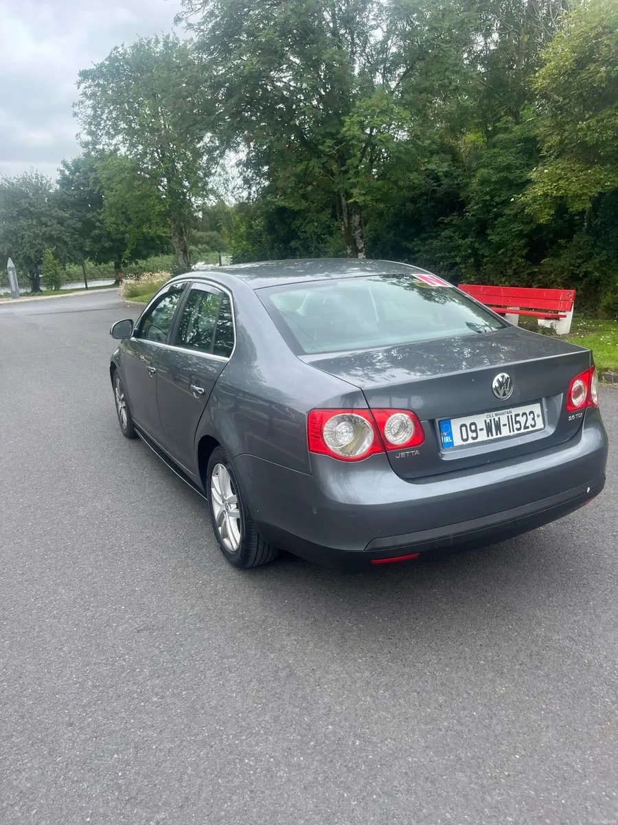 Volkswagen Jetta - Image 3