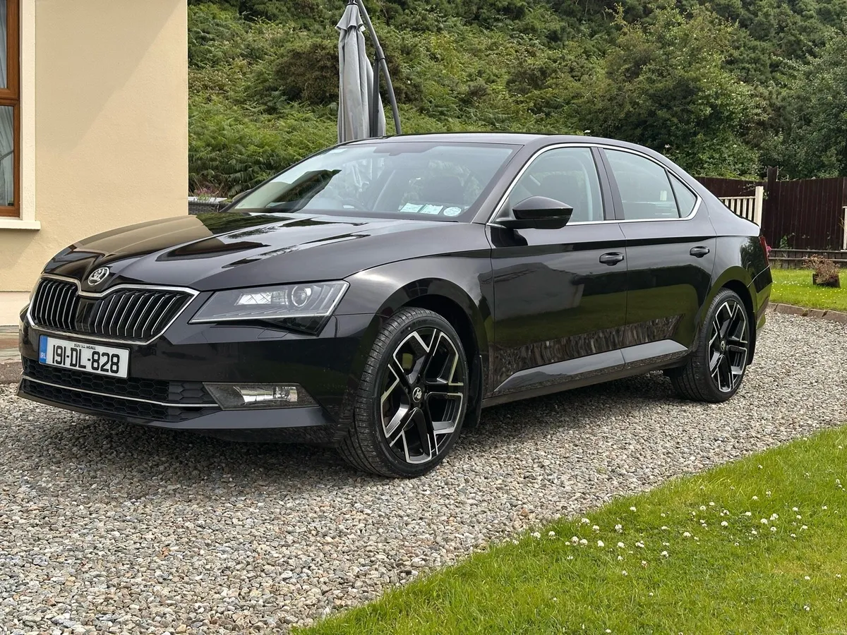 2019 Skoda Superb 2.0TDI Low KM - Image 1